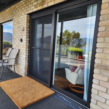 Waterfront Abode - 2 Bedrooms Hobart Dış mekan fotoğraf