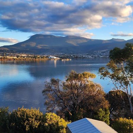 Waterfront Abode - 2 Bedrooms Hobart Dış mekan fotoğraf