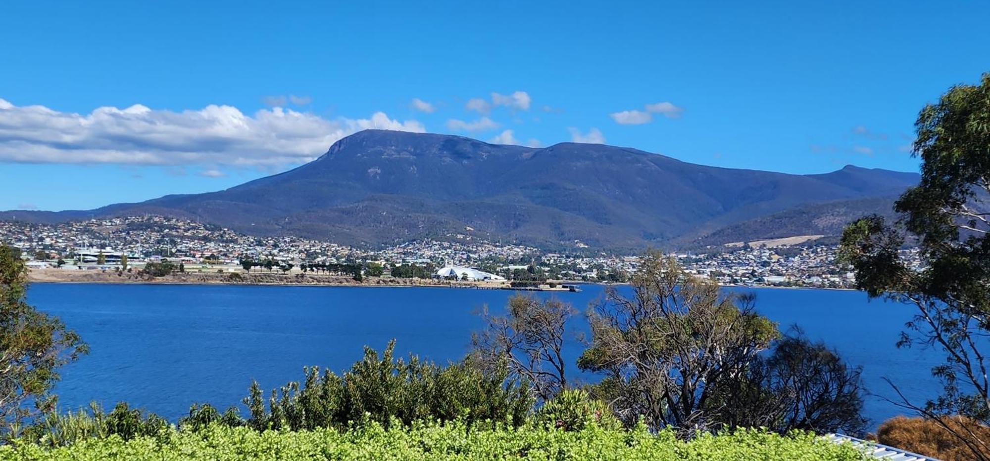 Waterfront Abode - 2 Bedrooms Hobart Dış mekan fotoğraf