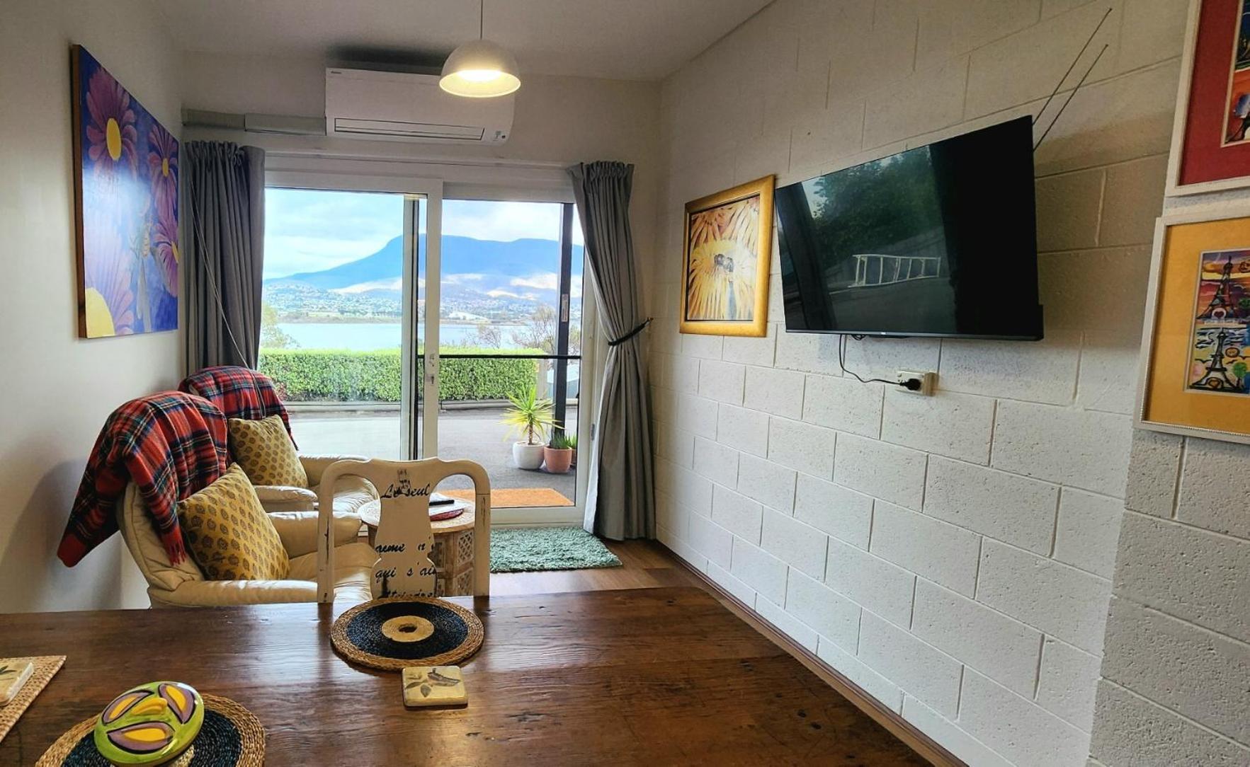 Waterfront Abode - 2 Bedrooms Hobart Dış mekan fotoğraf